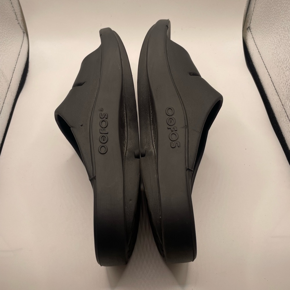 OOFOS Women's Black Slide Sandals - Picture 8 of 9